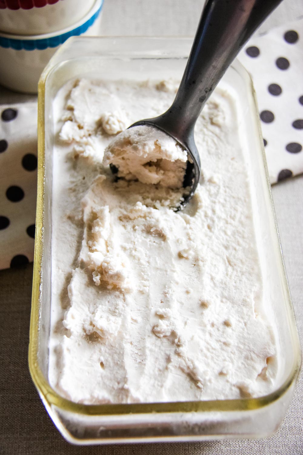 Have a passion for taro and oreo? Rich, creamy, decadent, and incredibly easy dessert perfect both for kids and adults. The best part is the cheese on top.