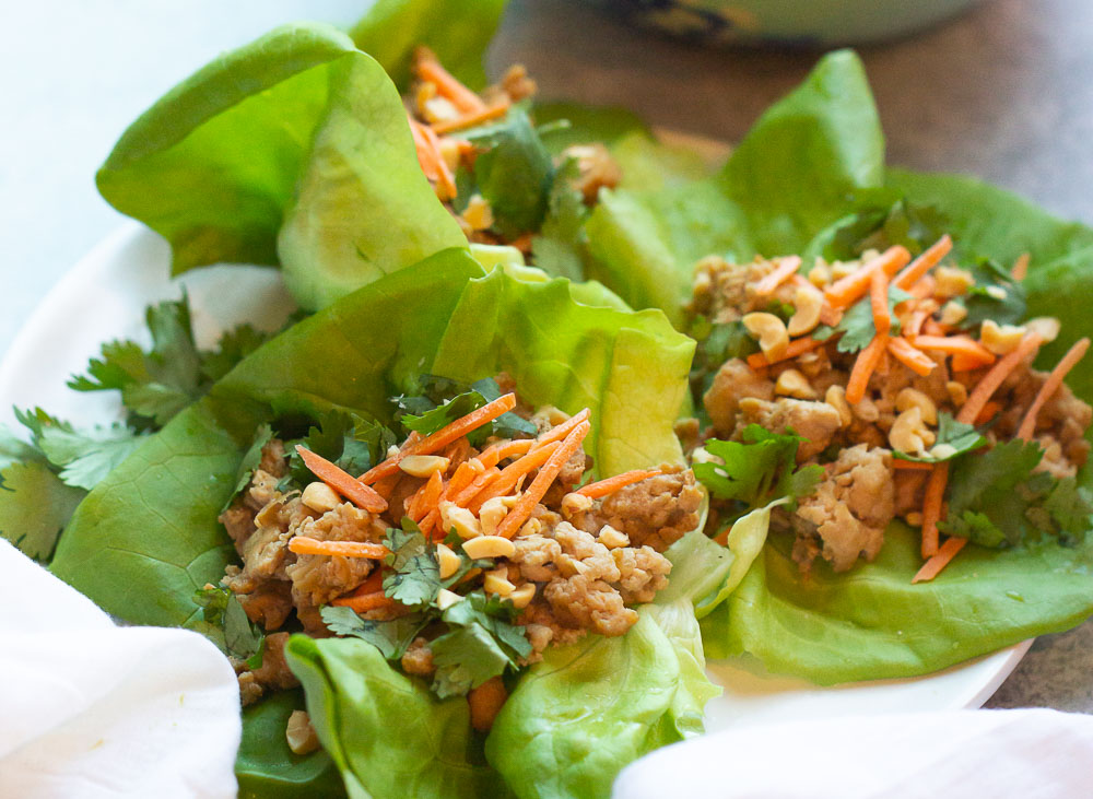 With just 5 ingredients, these Thai Lettuce Wraps are healthy and so easy to make when you're craving something filling without loading up on carbs! And can be done in 10 minutes.