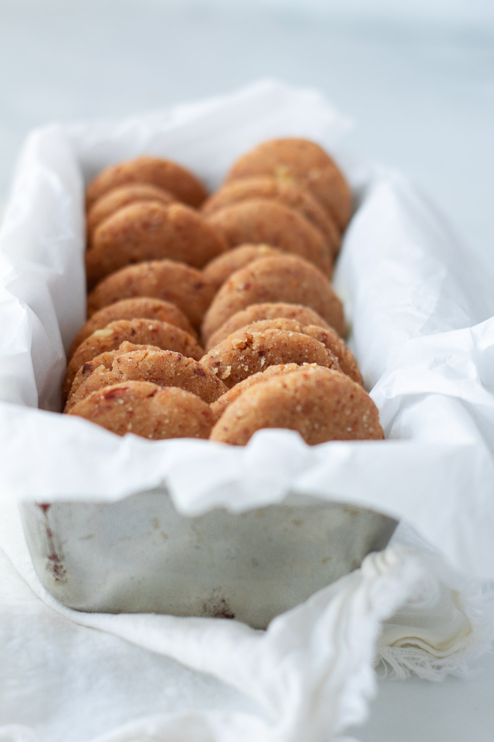 Sweet, crunchy and easy to make, these best low-carb no-bake cookies are the perfect low carb treat that can be done in less than 10 minutes.